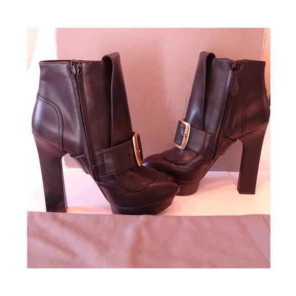Alexander McQueen Brass Box Buckle Wrap Platform Ankle boots 38.5 NIB 1,890 - Picture 3 of 13